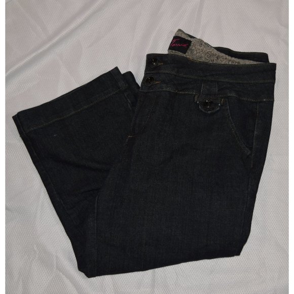 Torrid Denim, crop pants (size 16) - Picture 5 of 6